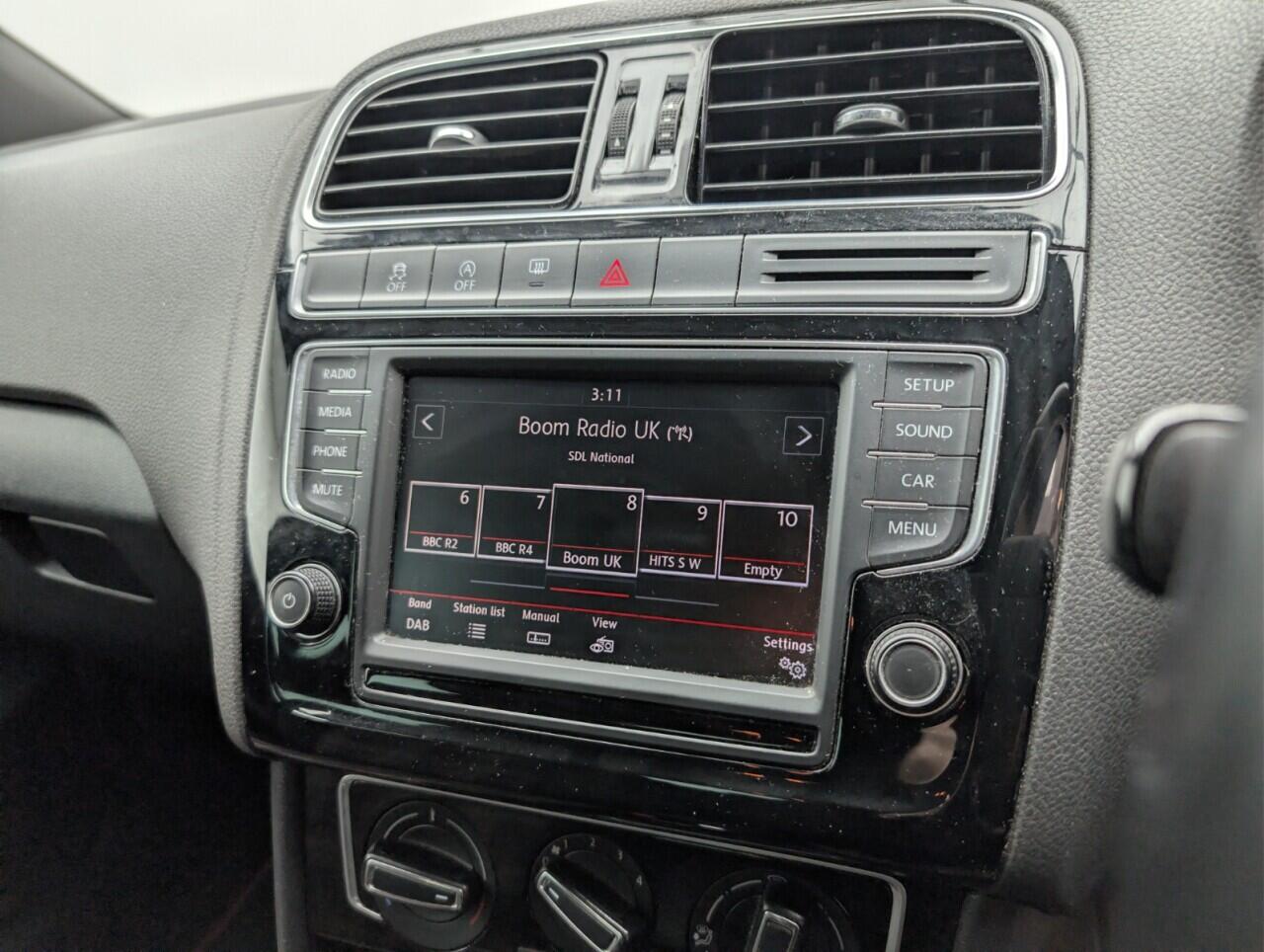 Used Volkswagen Polo 2016 for sale - 76742470: Photo 13