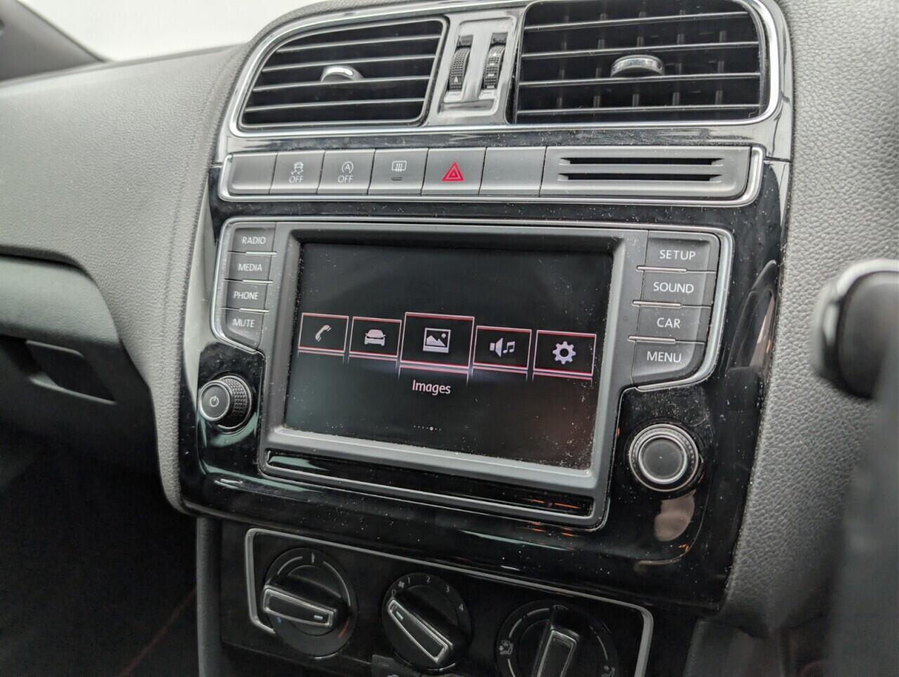 Used Volkswagen Polo 2016 for sale - 76742470: Photo 14