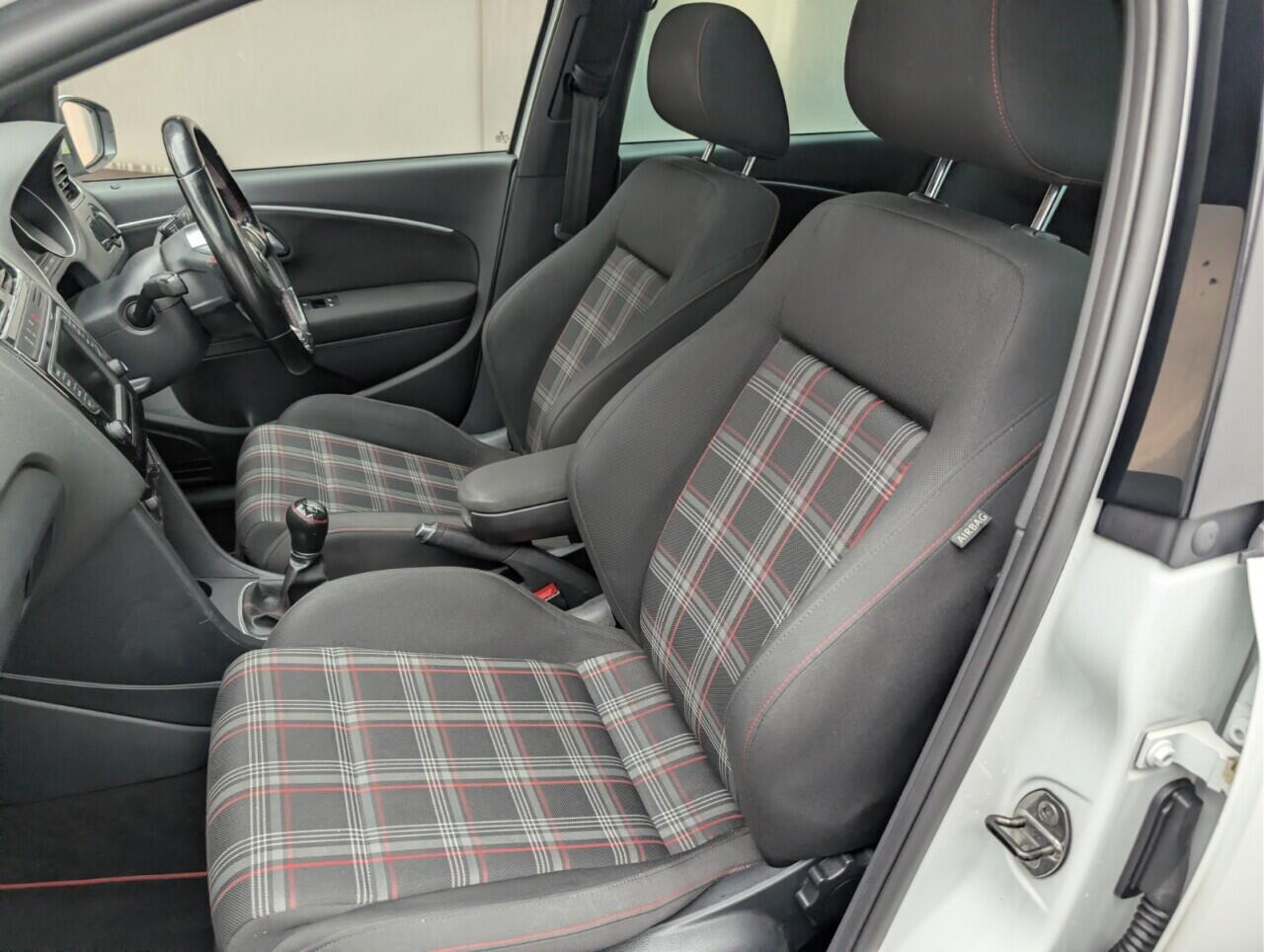 Used Volkswagen Polo 2016 for sale - 76742470: Photo 26