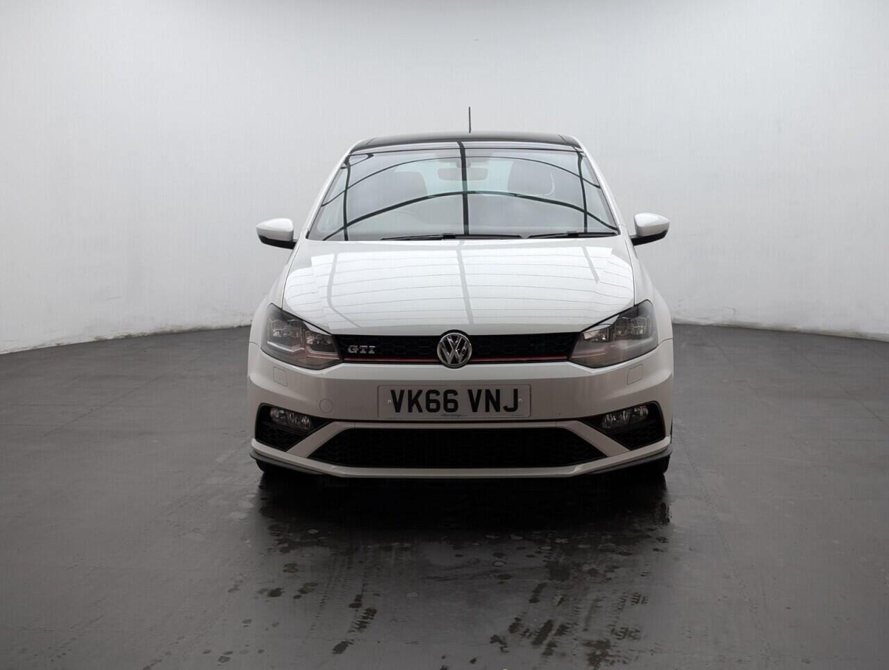 Used Volkswagen Polo 2016 for sale - 76742470: Photo 3