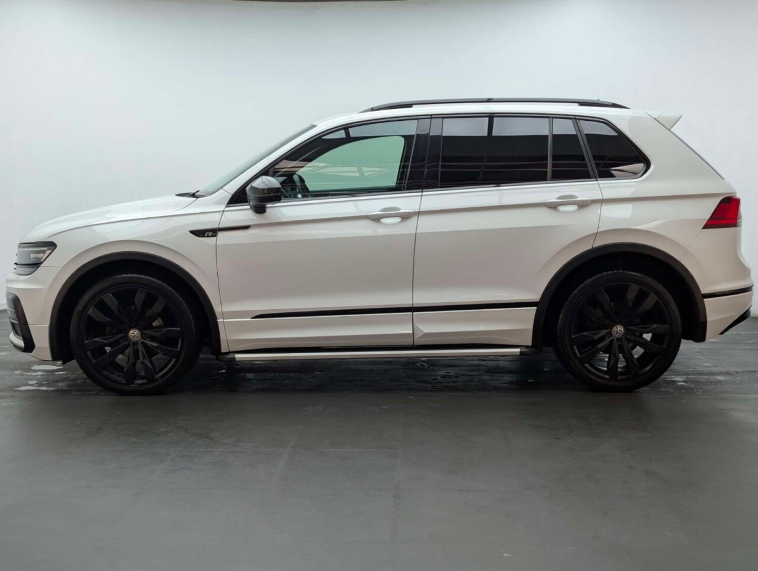 Used Volkswagen Tiguan 2017 for sale - 77766956: Photo 10