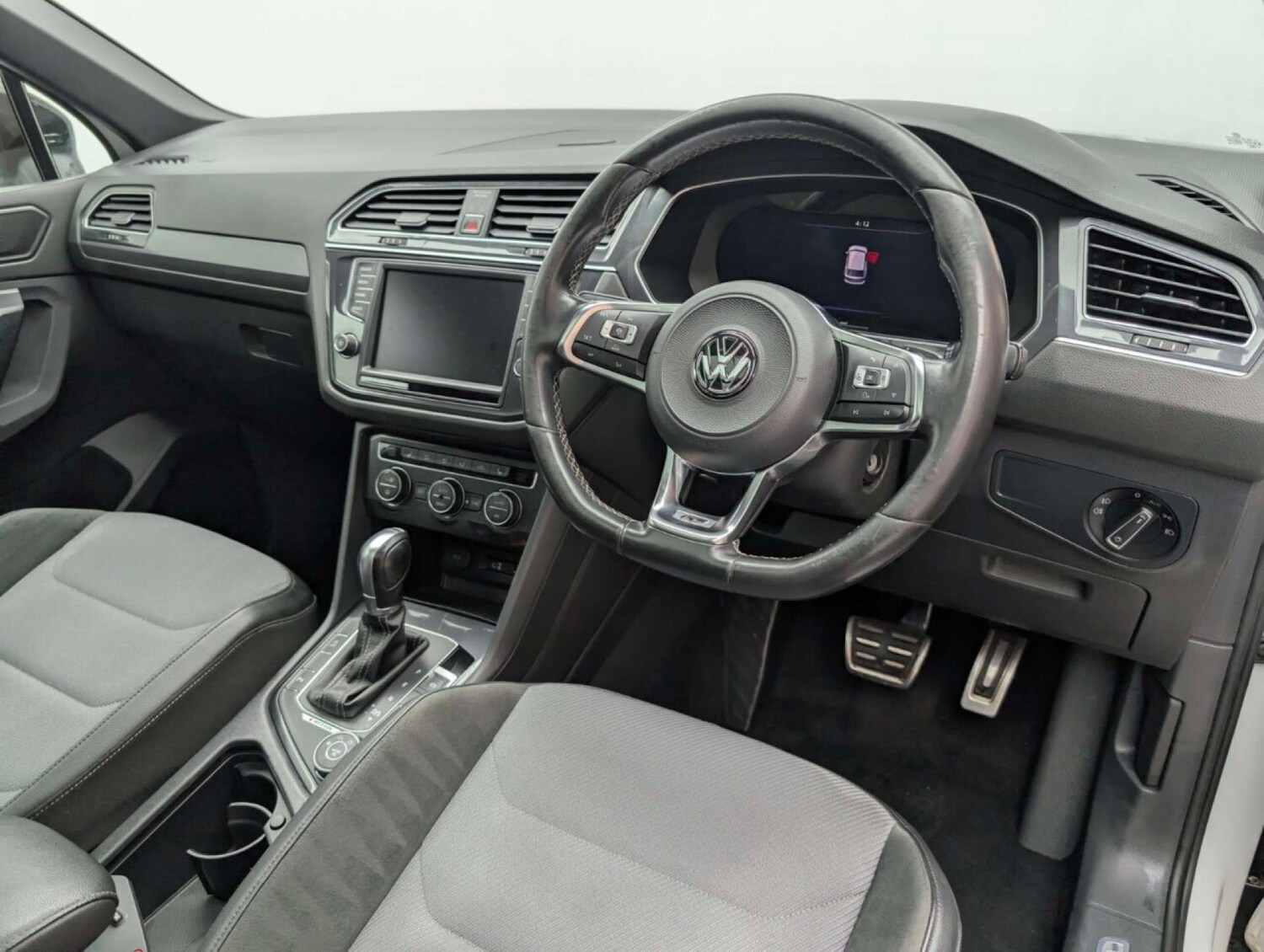 Used Volkswagen Tiguan 2017 for sale - 77766956: Photo 16