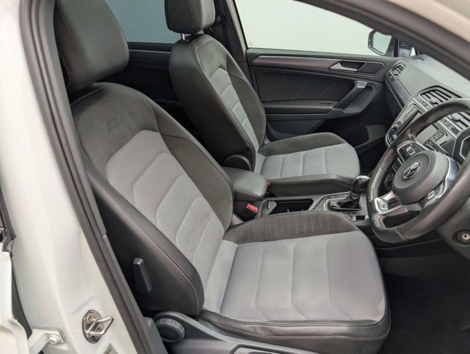 Used Volkswagen Tiguan 2017 for sale - 77766956: Photo 17