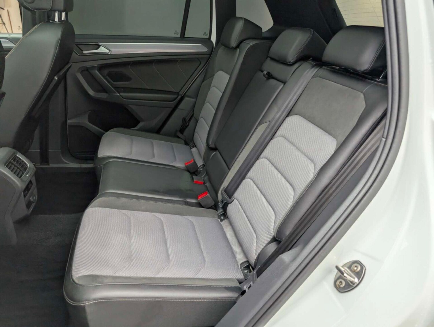 Used Volkswagen Tiguan 2017 for sale - 77766956: Photo 33