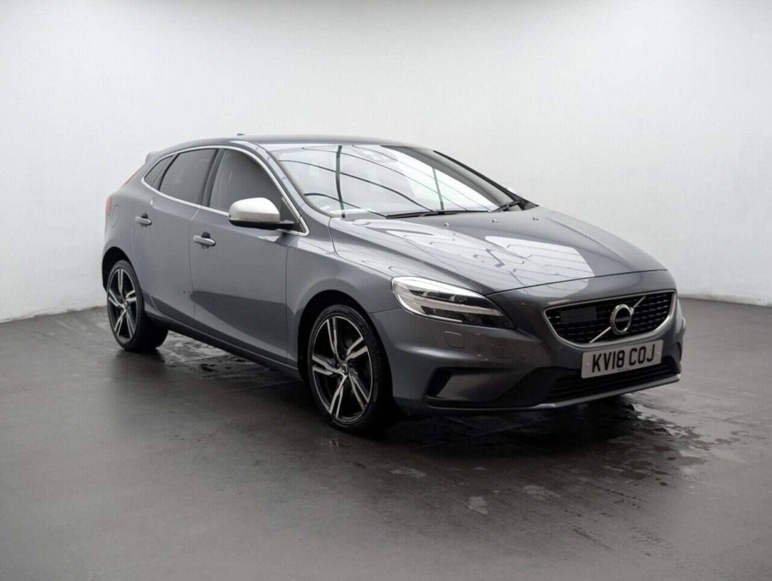 Used Volvo V40 2018 for sale - 77714541: Photo 13