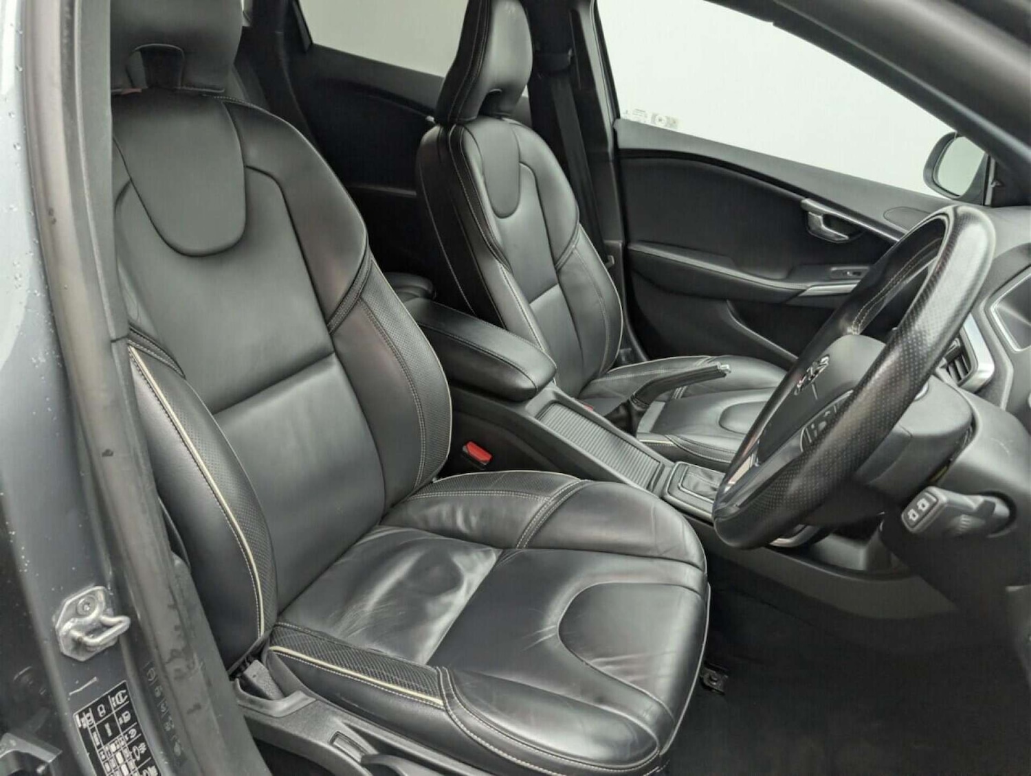 Used Volvo V40 2018 for sale - 77714541: Photo 23