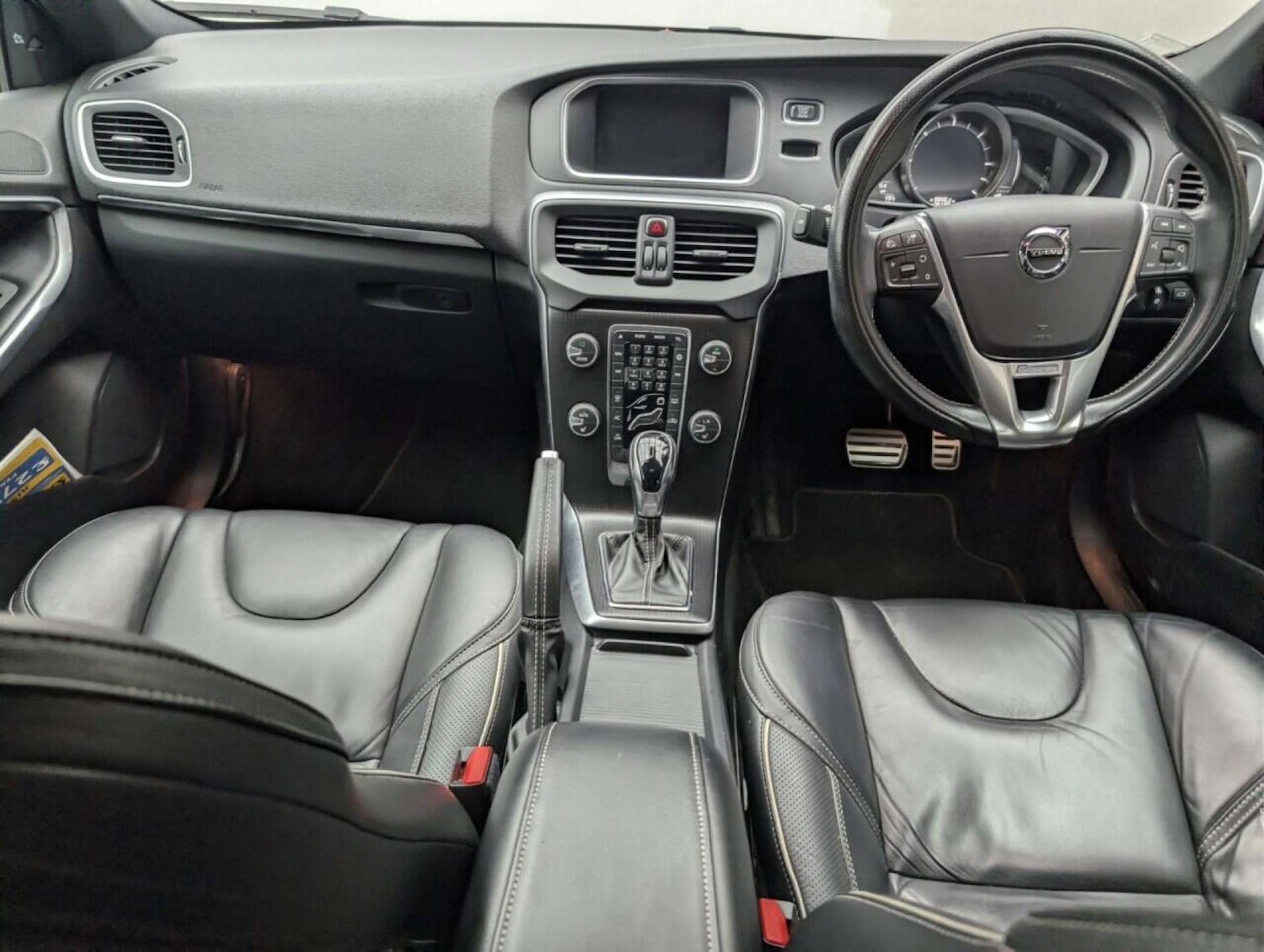 Used Volvo V40 2018 for sale - 77714541: Photo 32