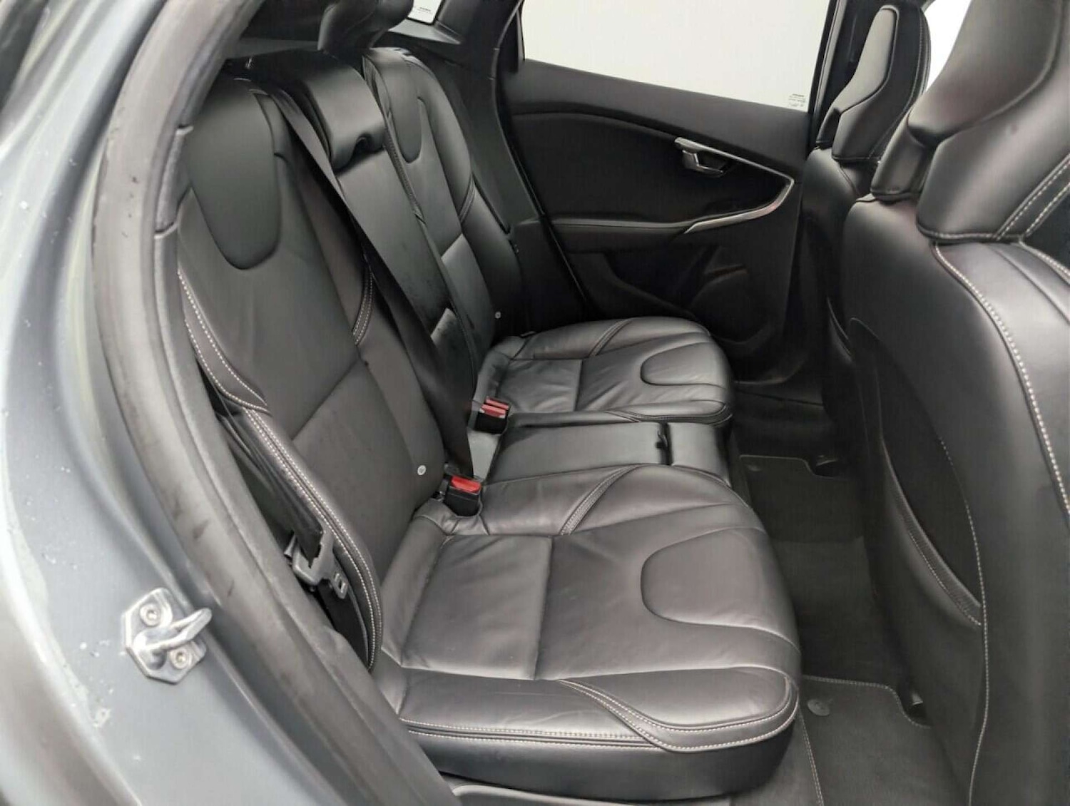 Used Volvo V40 2018 for sale - 77714541: Photo 33