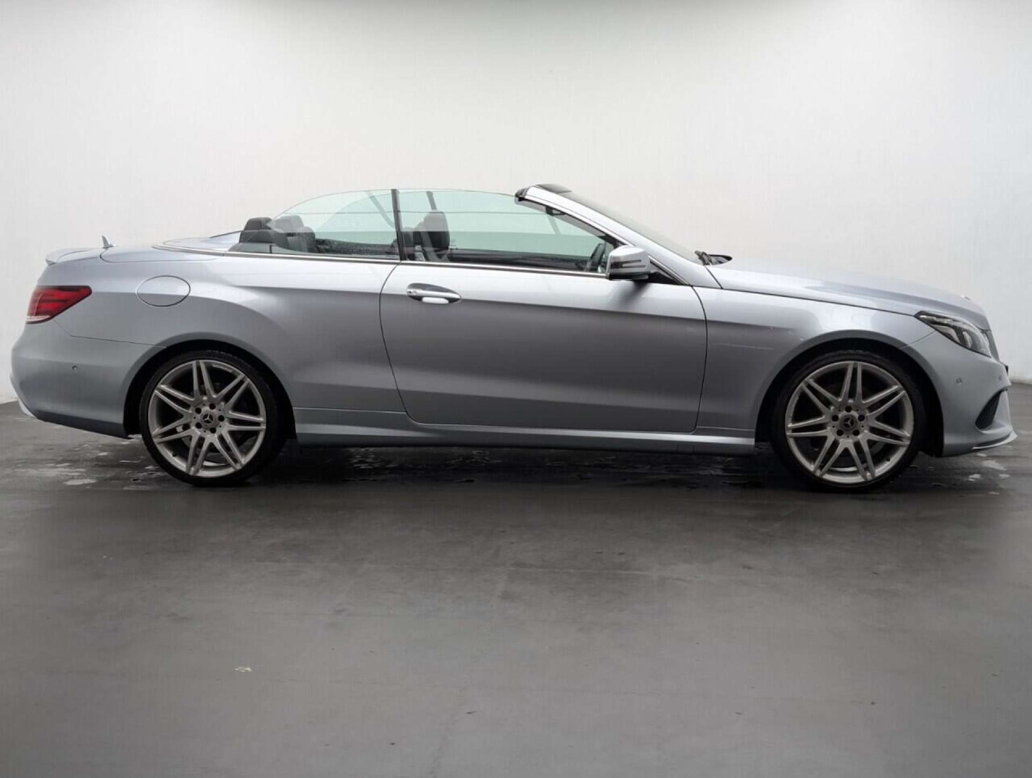 Used Mercedes-Benz E Class 2016 for sale - 77713414: Photo 9