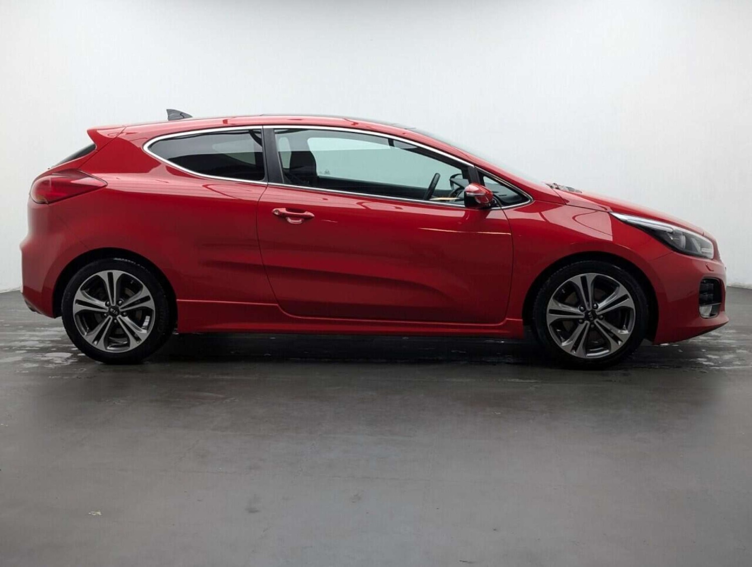 Used Kia Pro Ceed 2018 for sale - 77713150: Photo 9