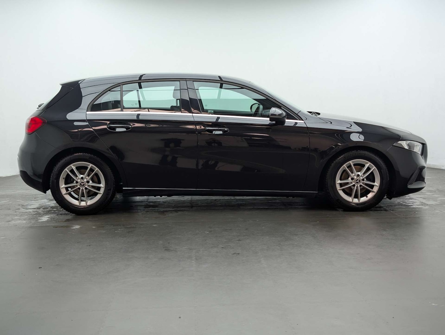 Used Mercedes-Benz A-Class 2019 for sale - 77880460: Photo 11