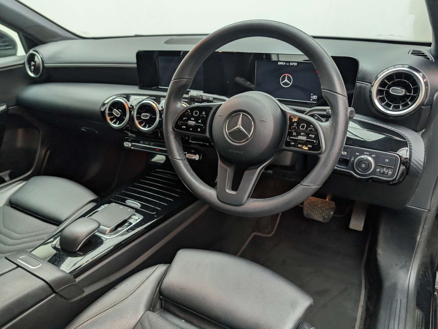 Used Mercedes-Benz A-Class 2019 for sale - 77880460: Photo 18