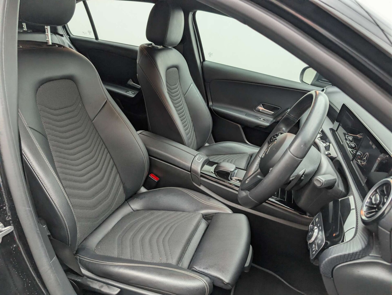 Used Mercedes-Benz A-Class 2019 for sale - 77880460: Photo 29