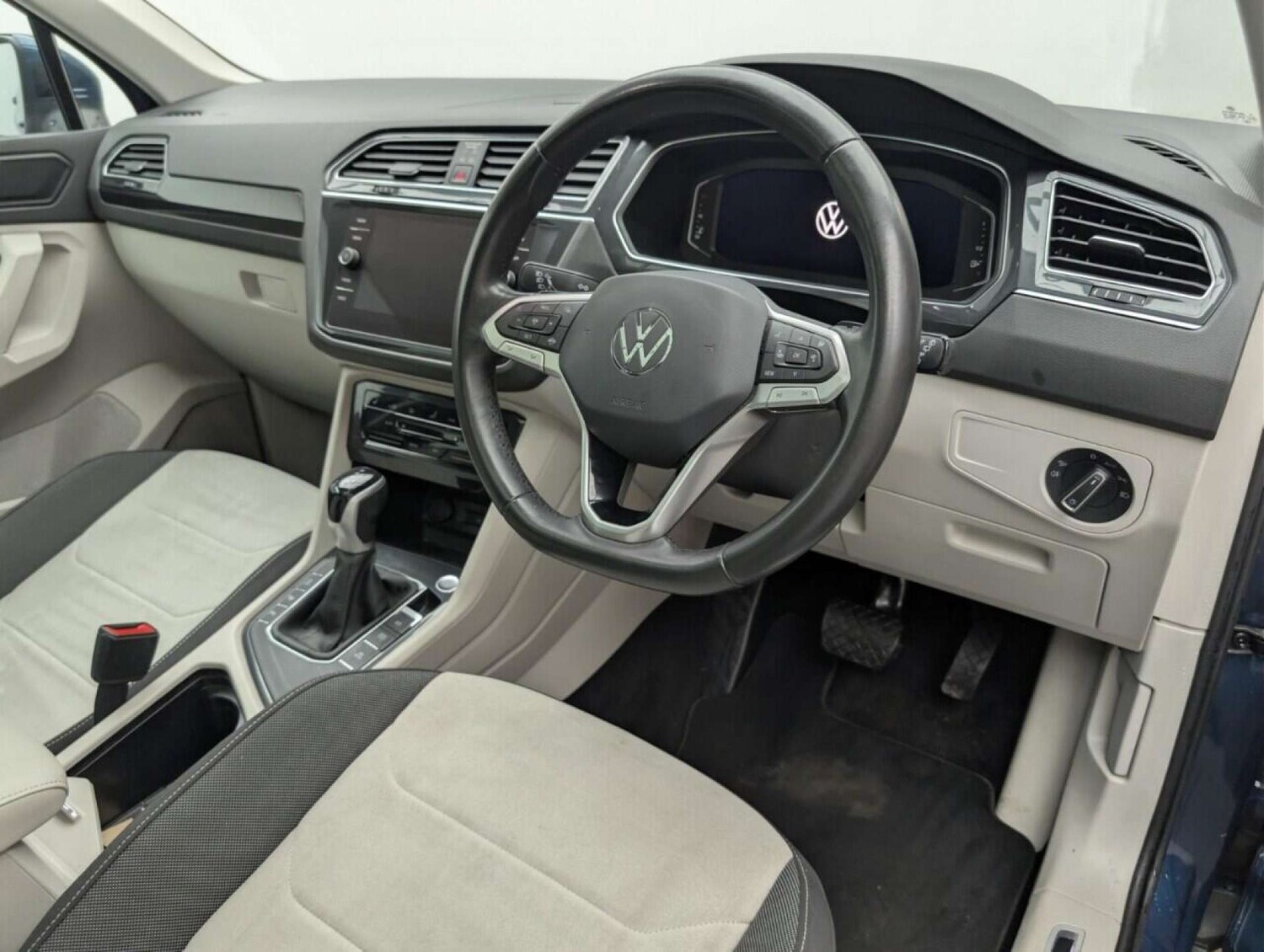 Used Volkswagen Tiguan 2022 for sale - 77714514: Photo 11