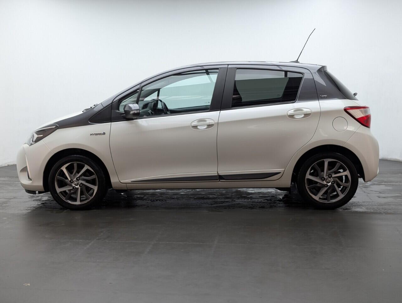 Used Toyota Yaris 2019 for sale - 76926840: Photo 16