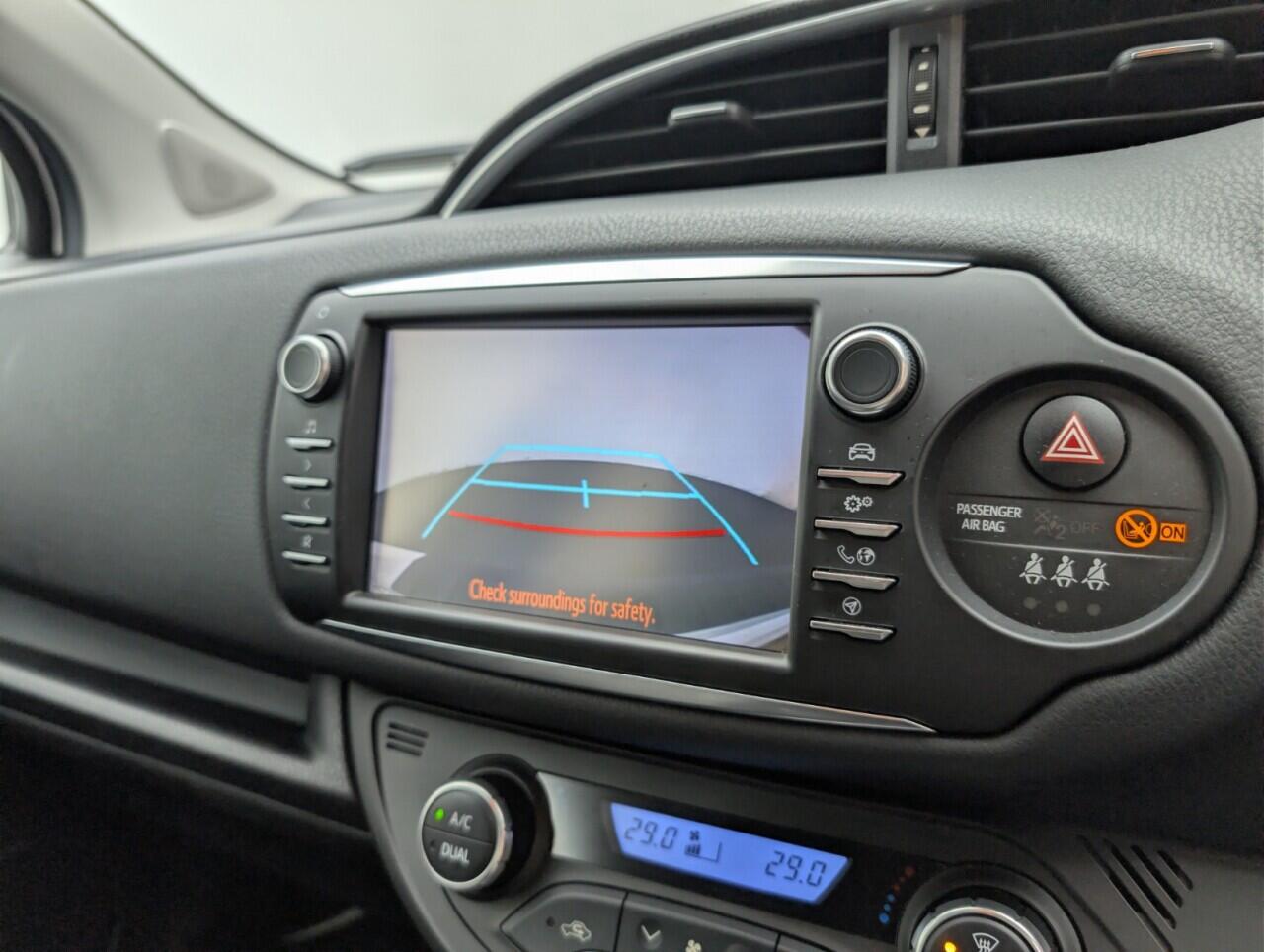 Used Toyota Yaris 2019 for sale - 76926840: Photo 26