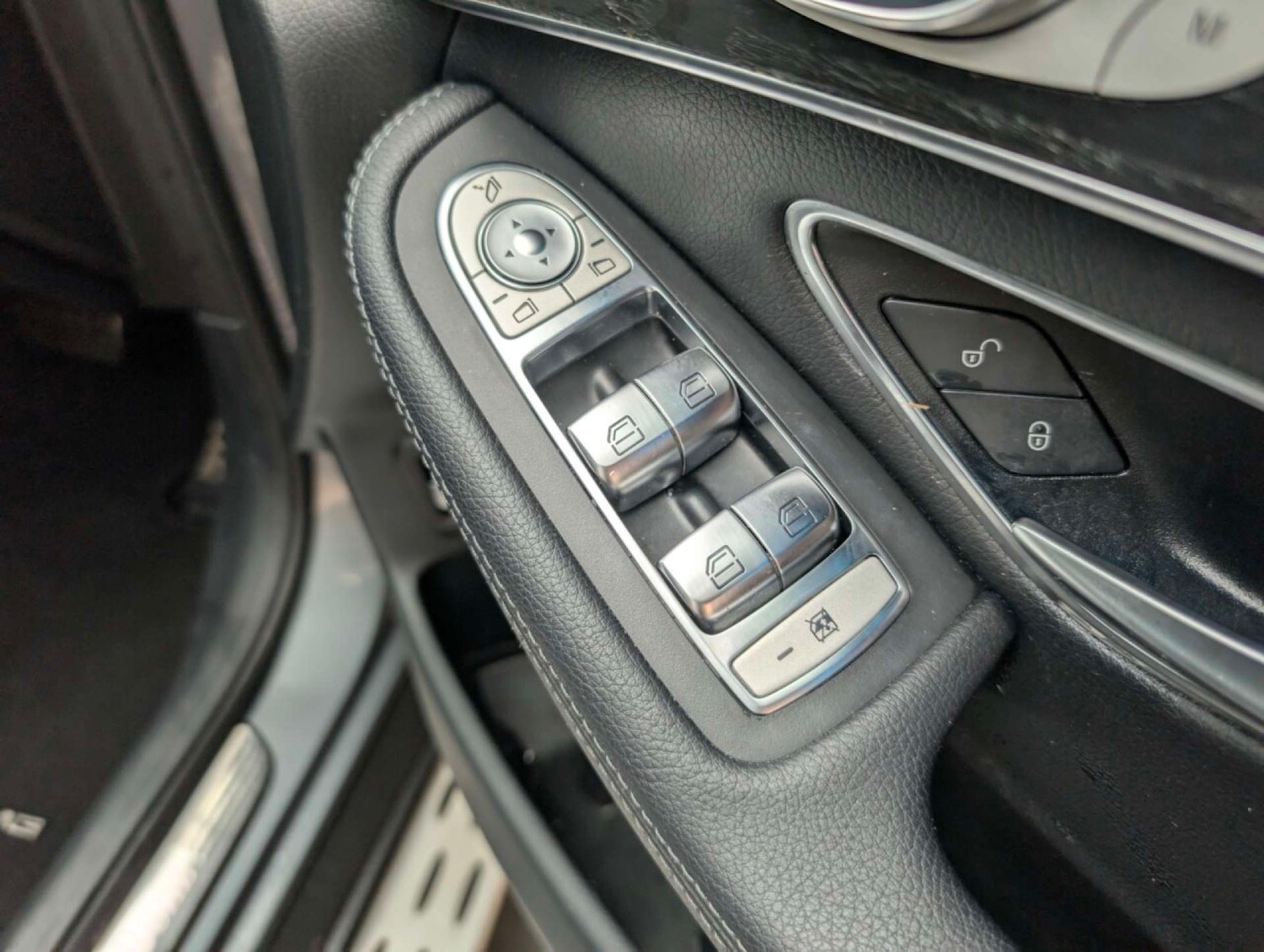 Used Mercedes-Benz GLC 2018 for sale - 77803663: Photo 21