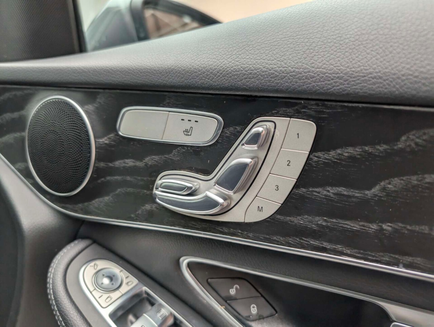 Used Mercedes-Benz GLC 2018 for sale - 77803663: Photo 22