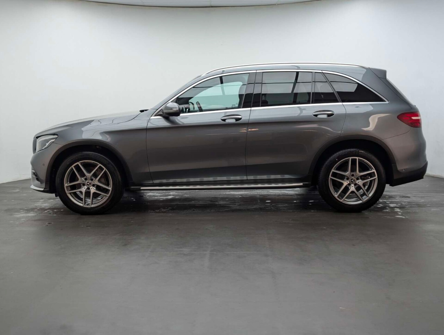 Used Mercedes-Benz GLC 2018 for sale - 77803663: Photo 5