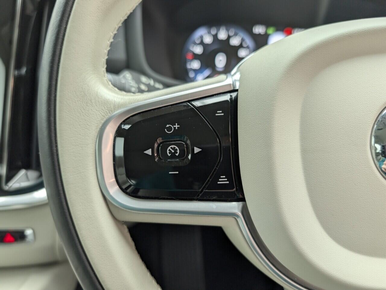 Used Volvo V60 2019 for sale - 76425313: Photo 18