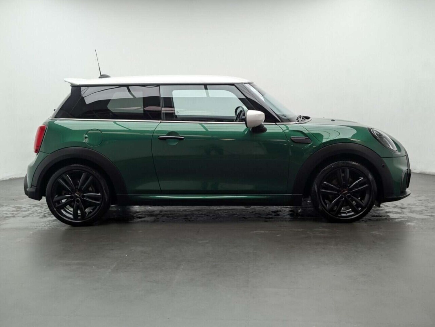 Used MINI Hatch 2022 for sale - 77714022: Photo 9