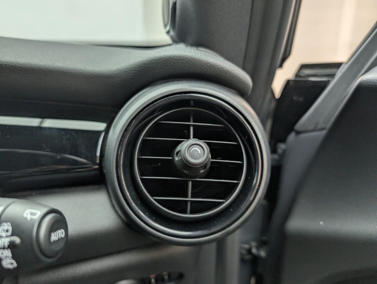 Used MINI Hatch 2020 for sale - 76423347: Photo 22