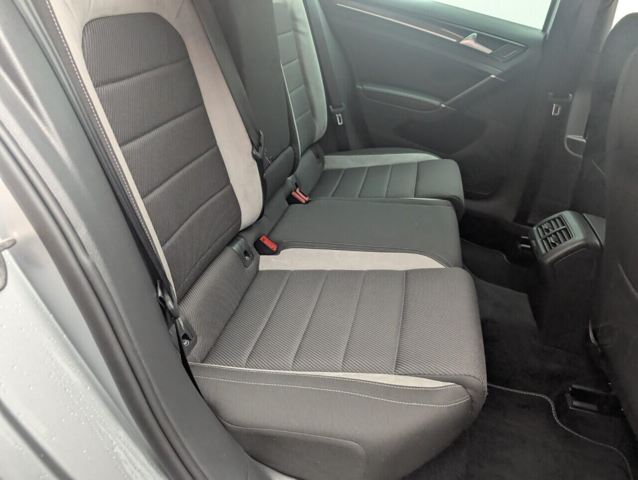 Used Volkswagen Golf 2015 for sale - 76422868: Photo 25