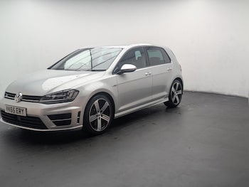 Used Volkswagen Golf 2015 for sale - 76422868: Photo