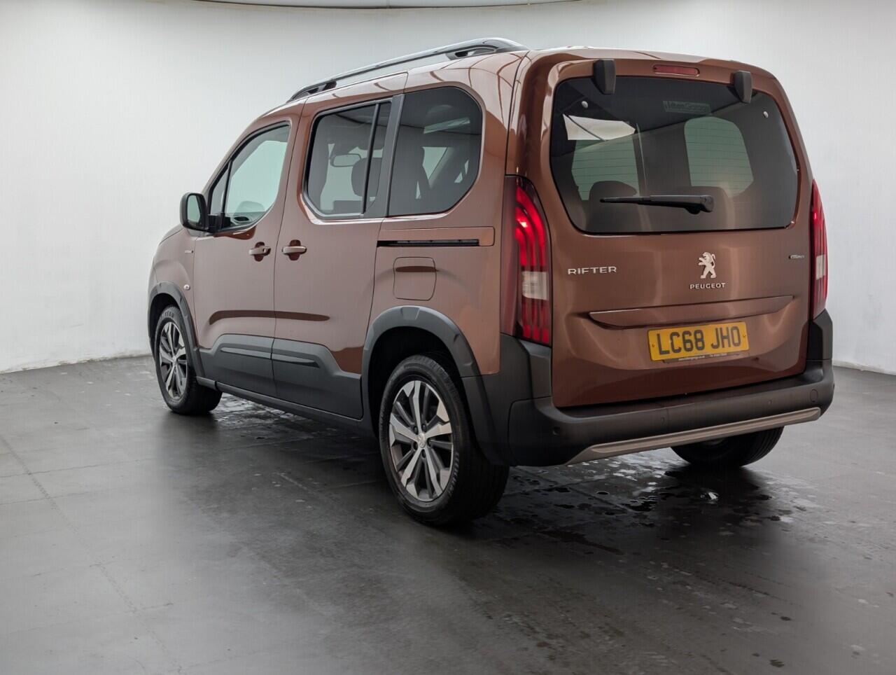 Used Peugeot Rifter 2019 for sale - 77091849: Photo 6