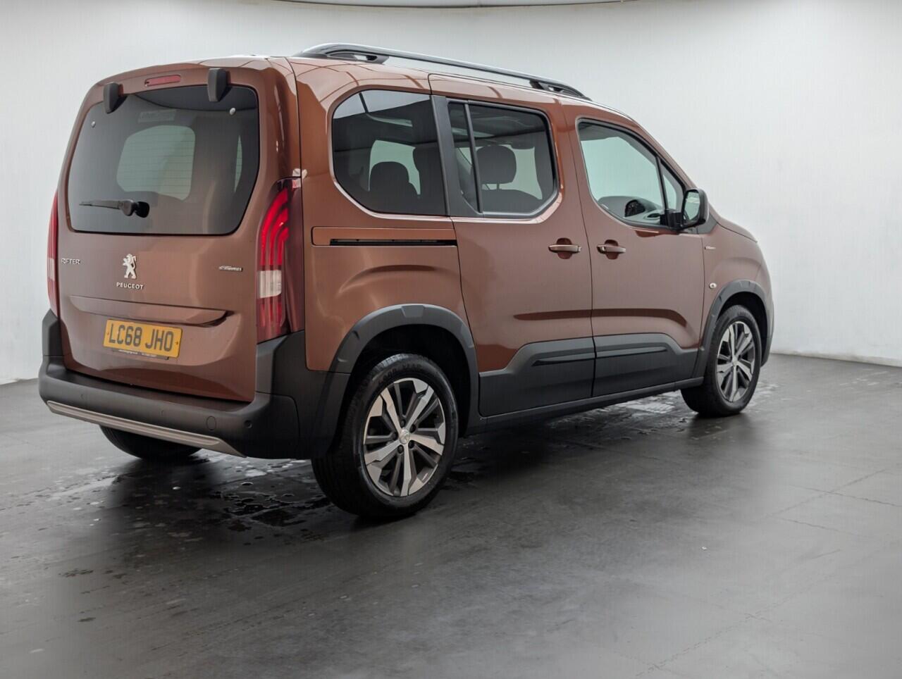 Used Peugeot Rifter 2019 for sale - 77091849: Photo 8