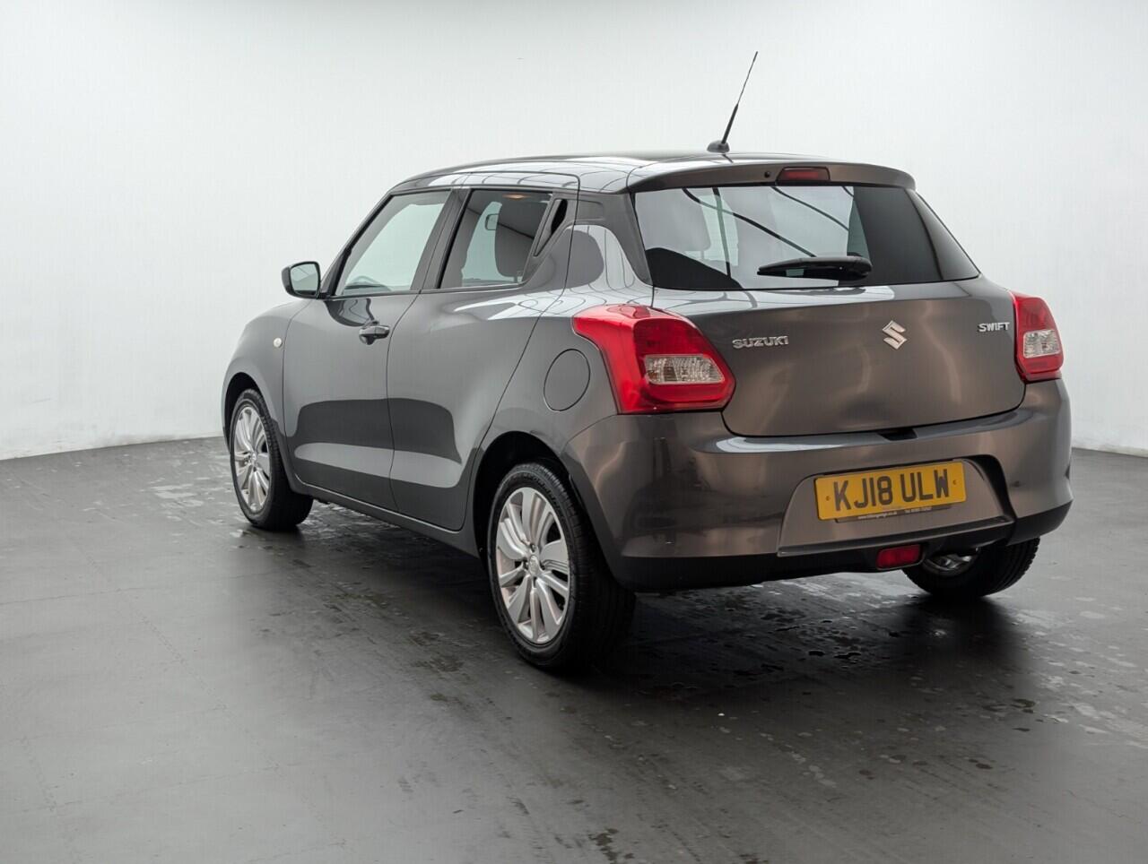 Used Suzuki Swift 2018 for sale - 76424239: Photo 6