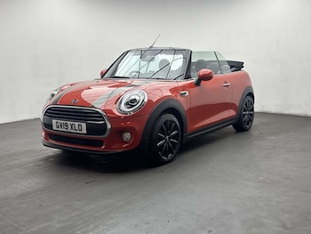 Used MINI Convertible 2019 for sale - 79264918: Photo