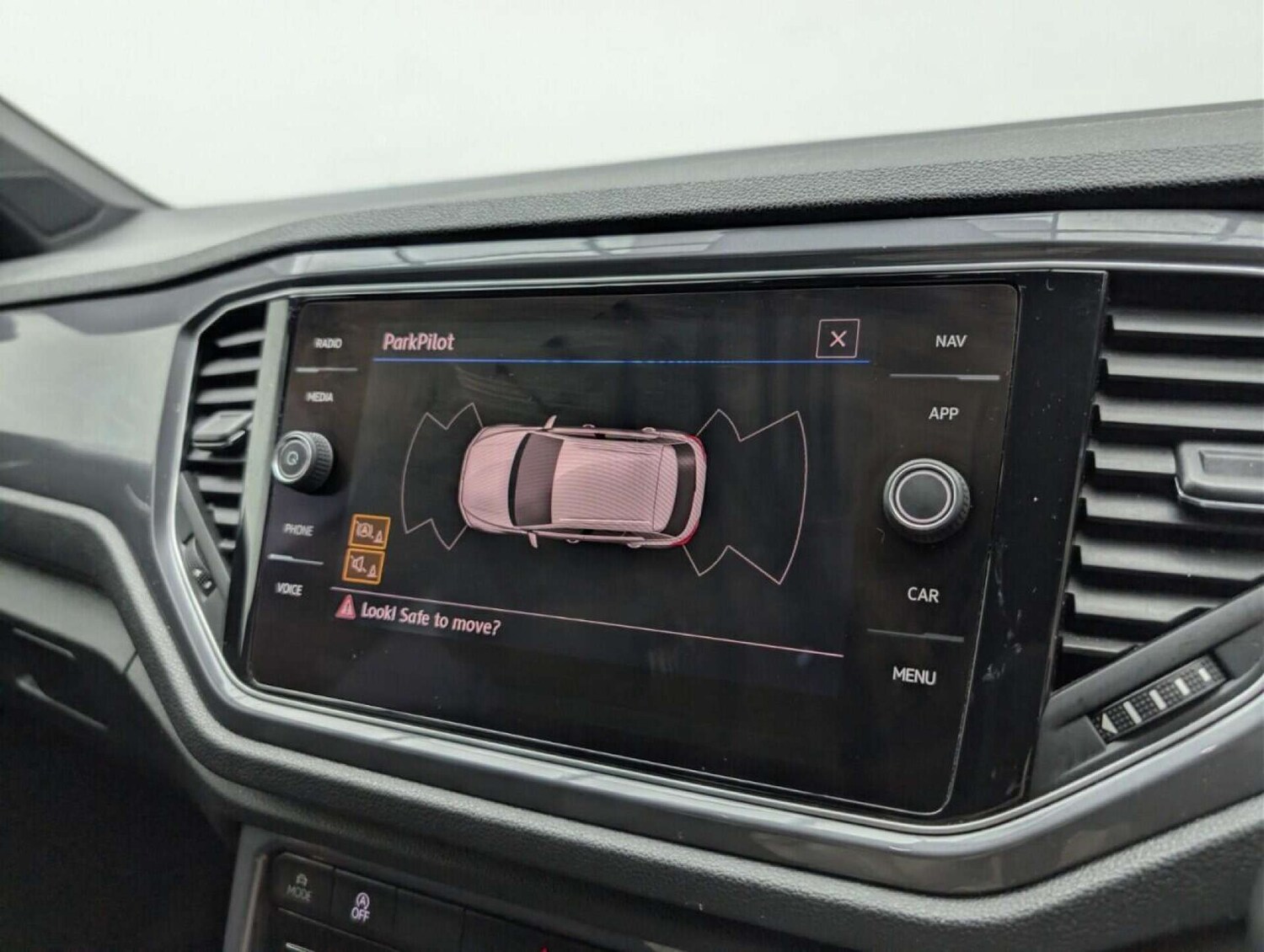 Used Volkswagen T-Roc 2020 for sale - 77713273: Photo 13