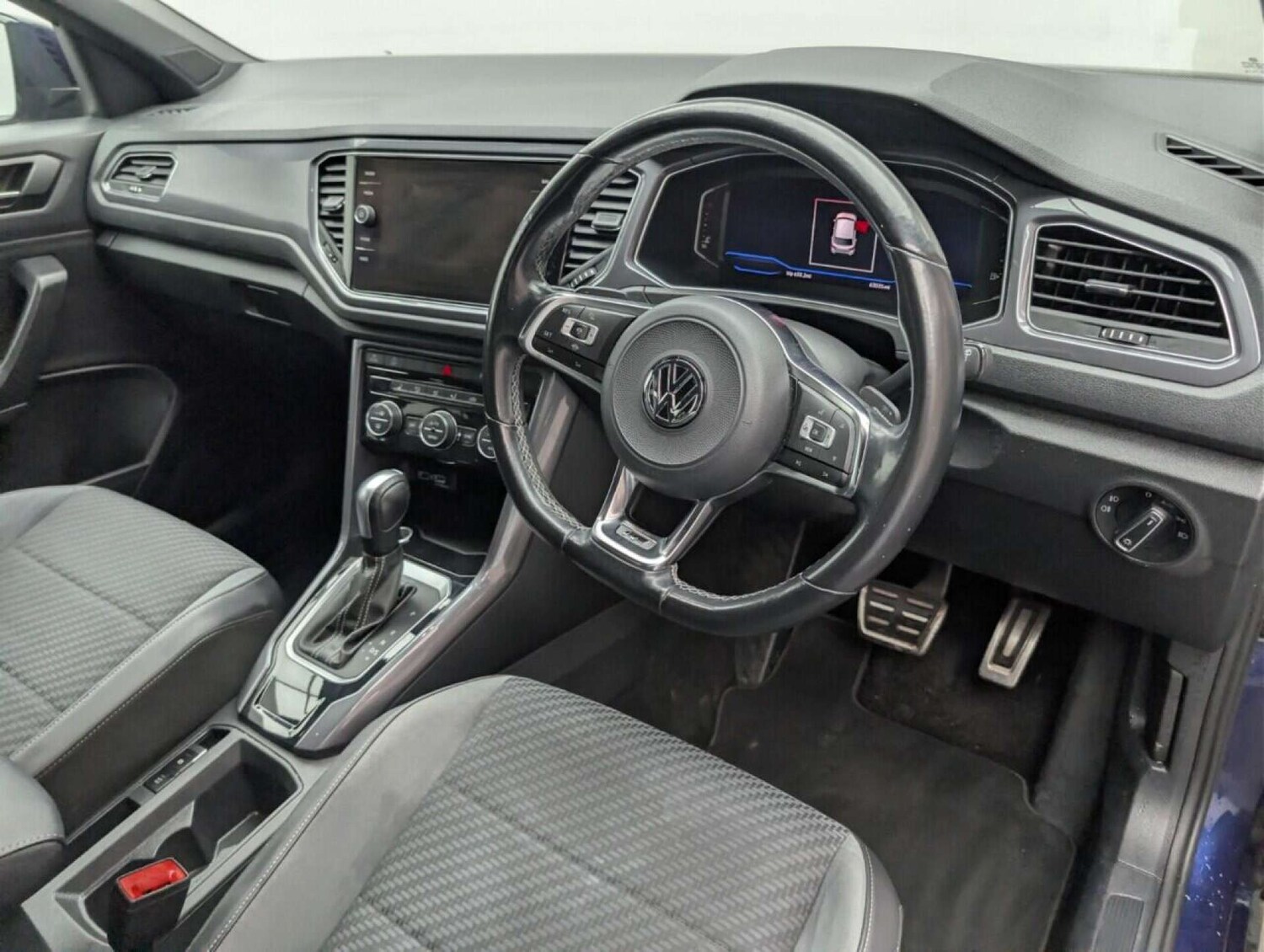 Used Volkswagen T-Roc 2020 for sale - 77713273: Photo 9