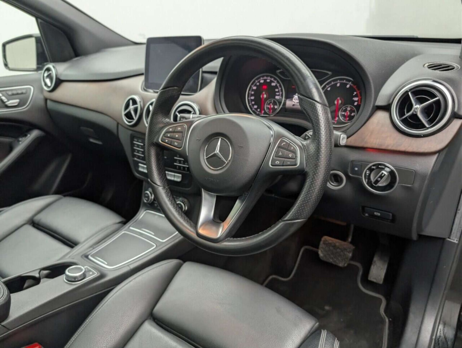 Used Mercedes-Benz B Class 2019 for sale - 77714563: Photo 11