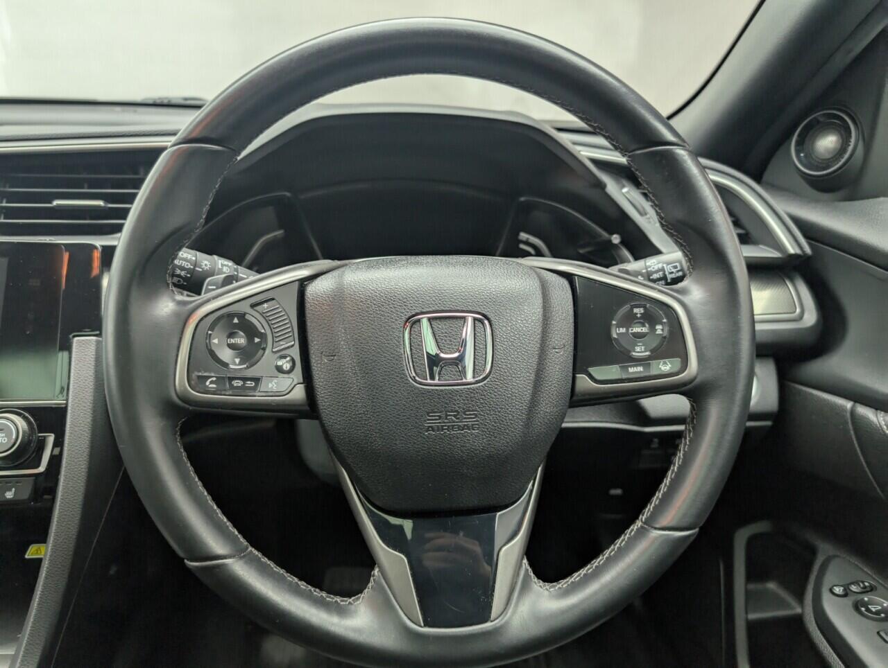 Used Honda Civic 2018 for sale - 76423173: Photo 25