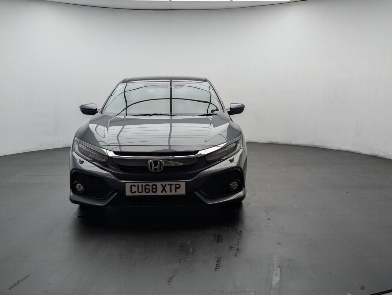 Used Honda Civic 2018 for sale - 76423173: Photo 3