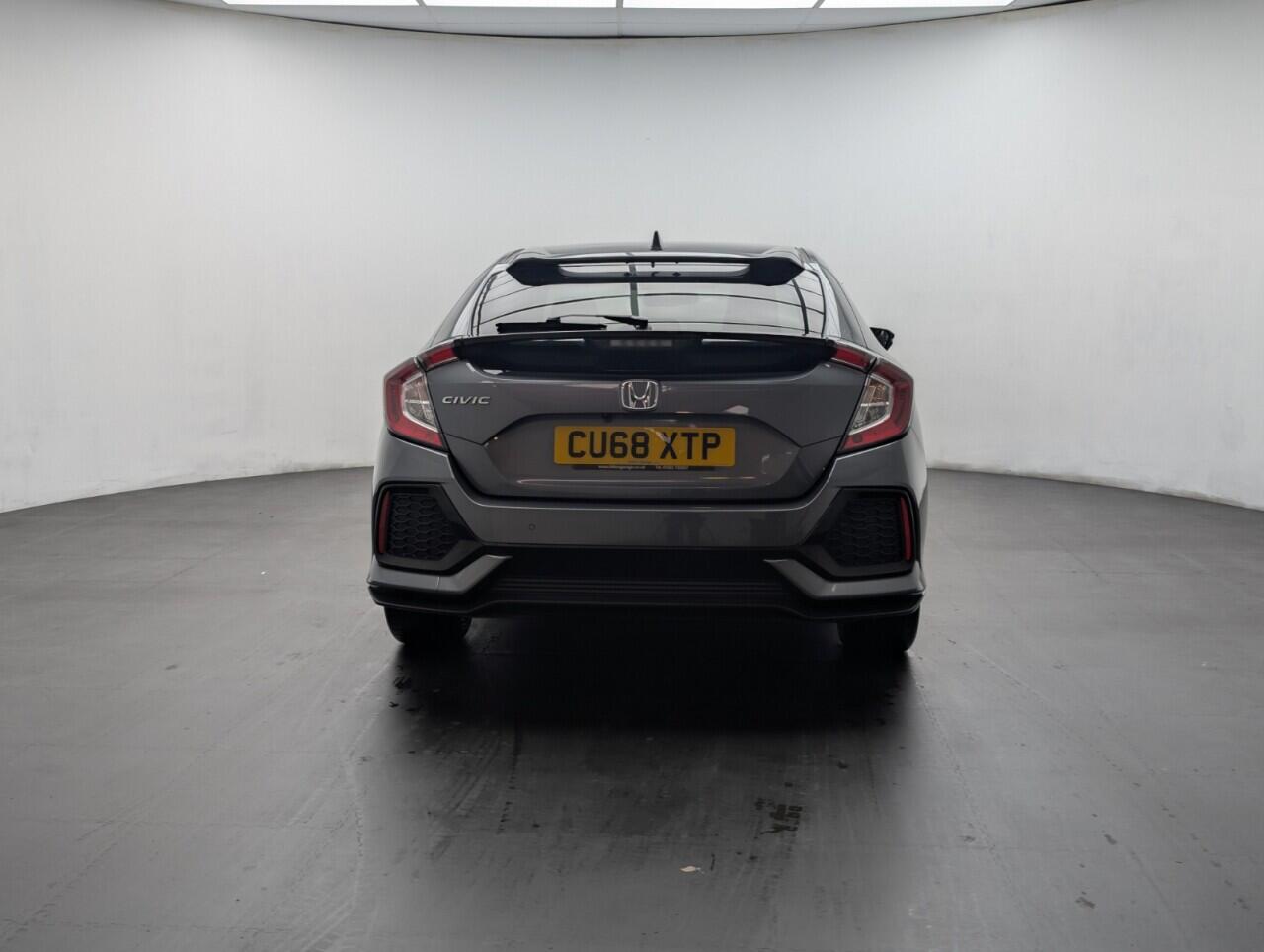 Used Honda Civic 2018 for sale - 76423173: Photo 7