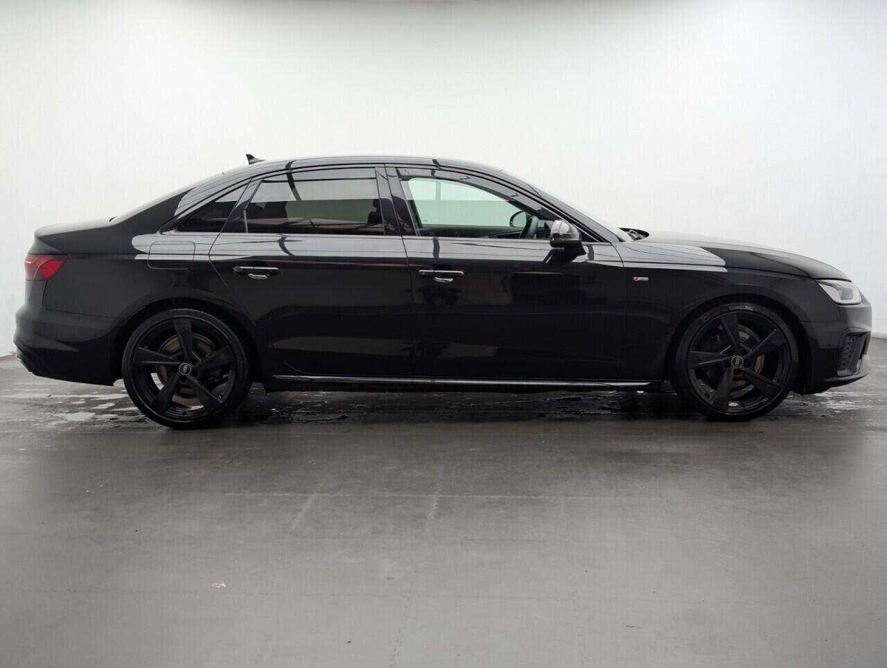 Used Audi A4 2021 for sale - 76965009: Photo 9