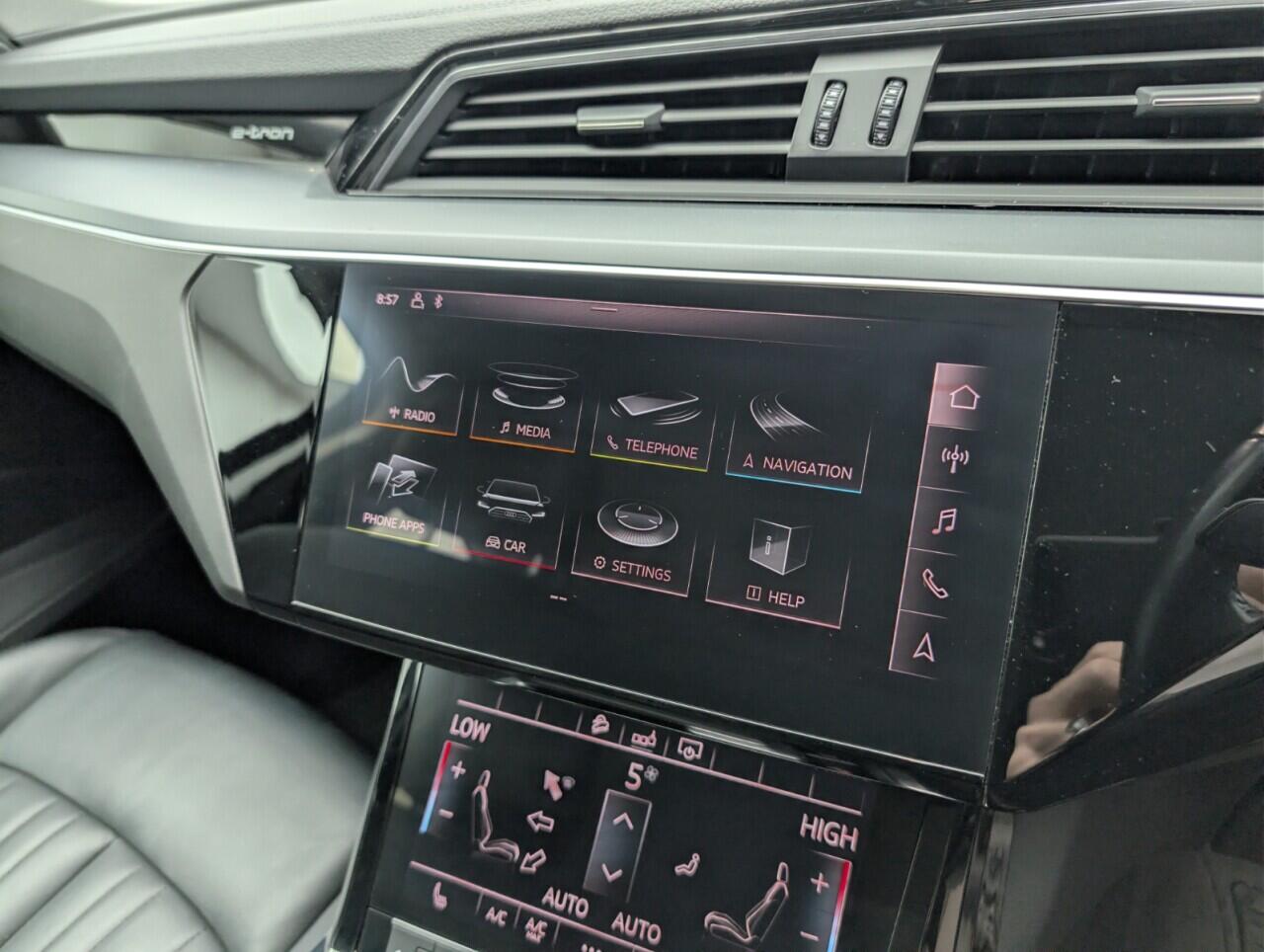 Used Audi e-tron 2020 for sale - 77190725: Photo 13