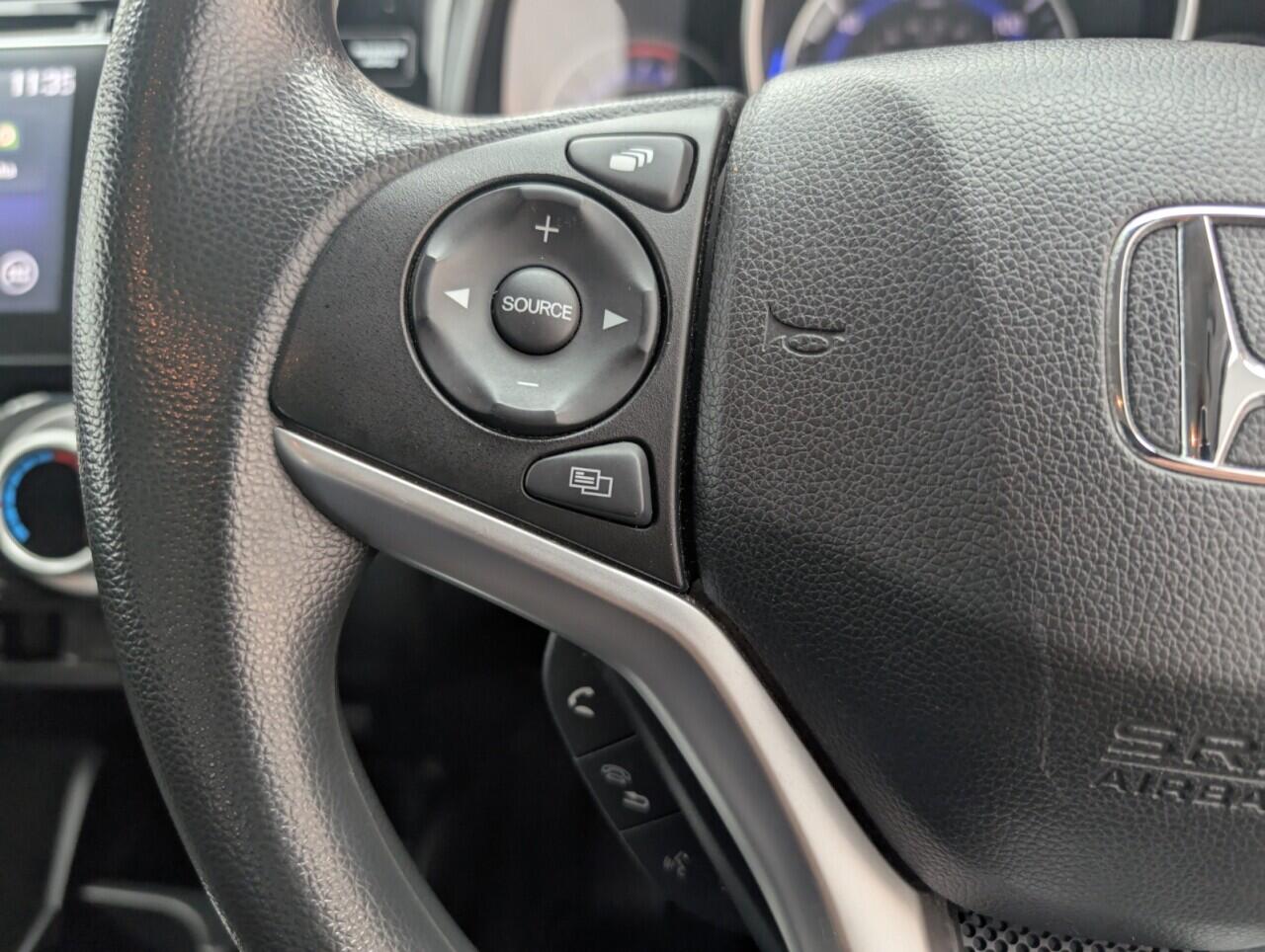 Used Honda Jazz 2017 for sale - 76425430: Photo 18