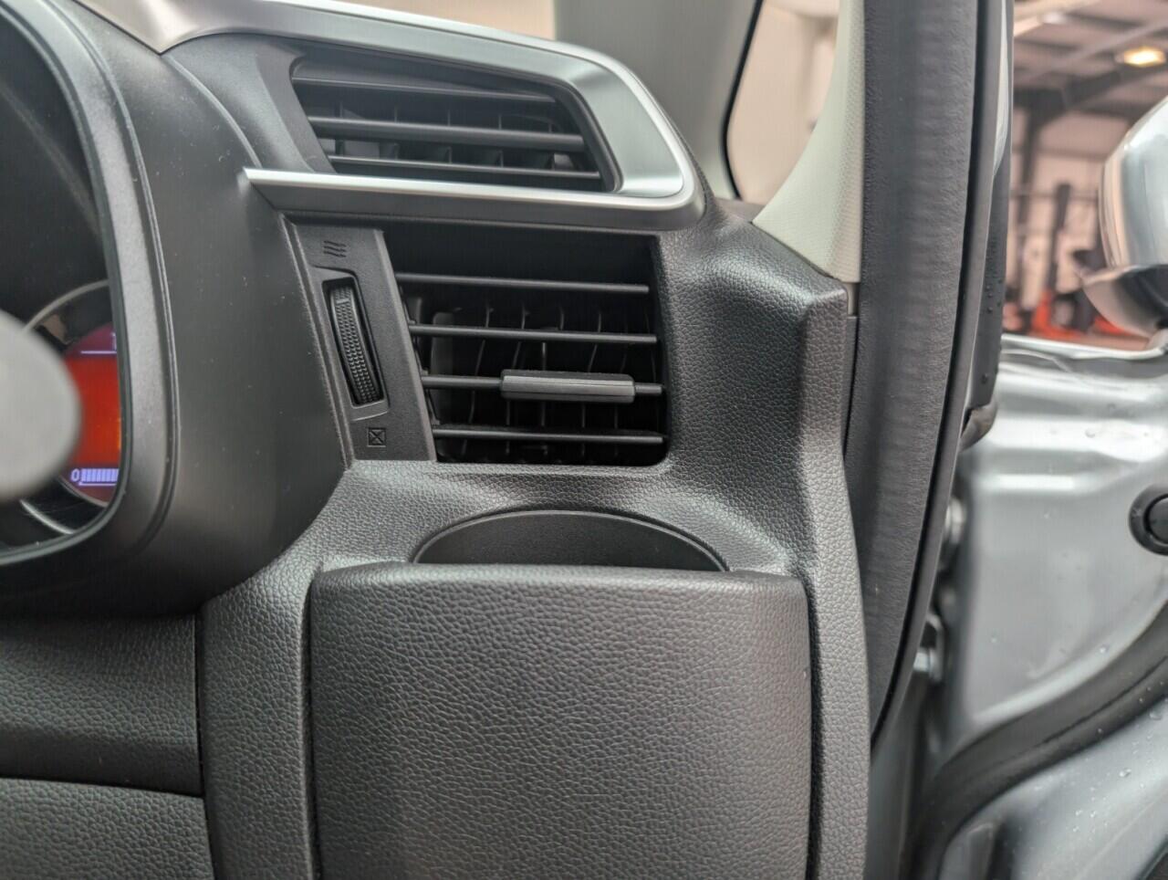 Used Honda Jazz 2017 for sale - 76425430: Photo 20