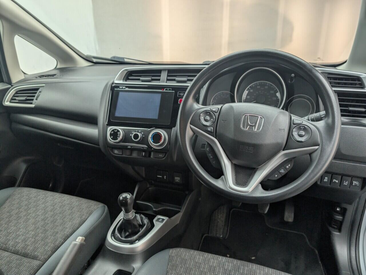 Used Honda Jazz 2017 for sale - 76425430: Photo 23