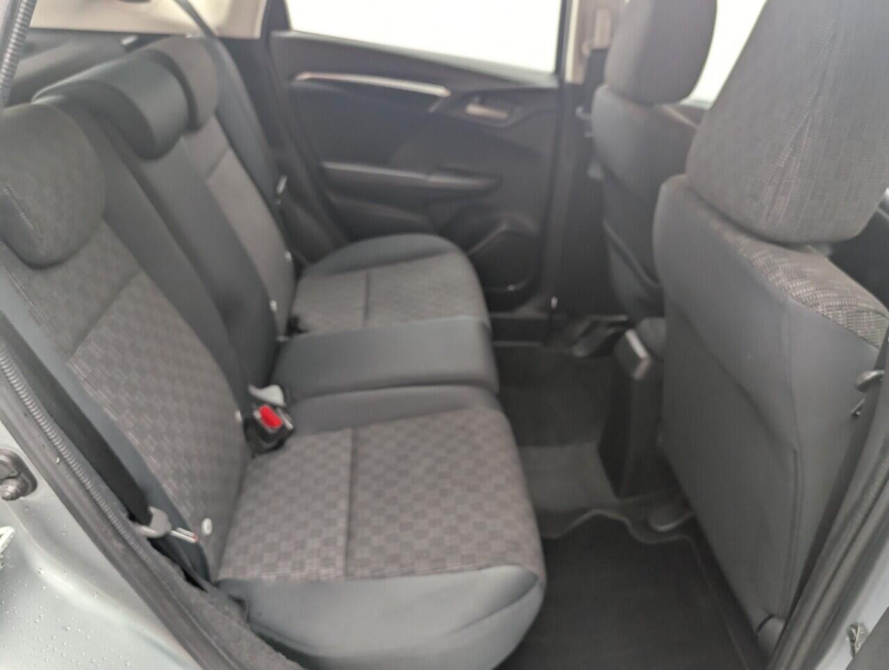 Used Honda Jazz 2017 for sale - 76425430: Photo 24