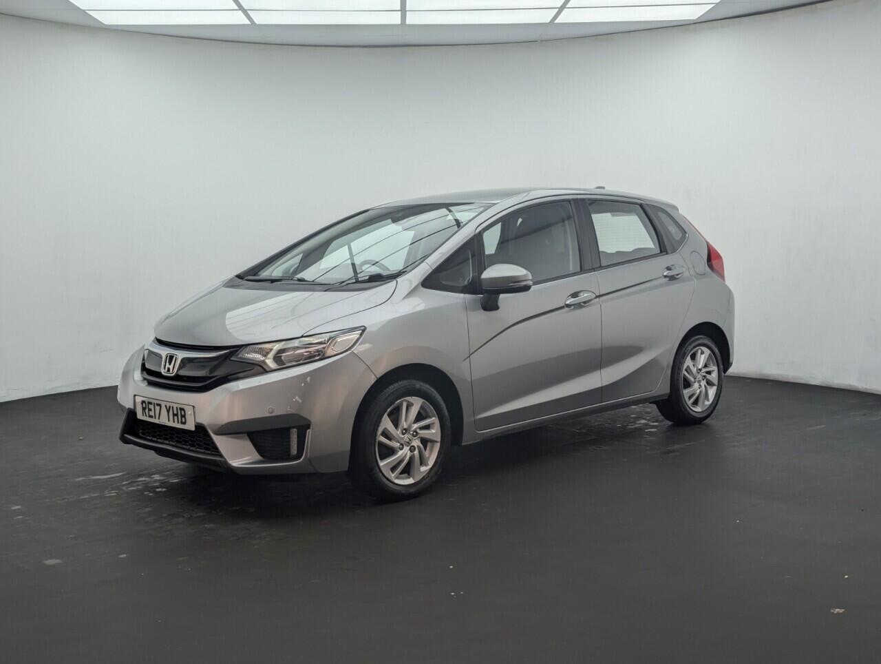 Used Honda Jazz 2017 for sale - 76425430: Photo 4