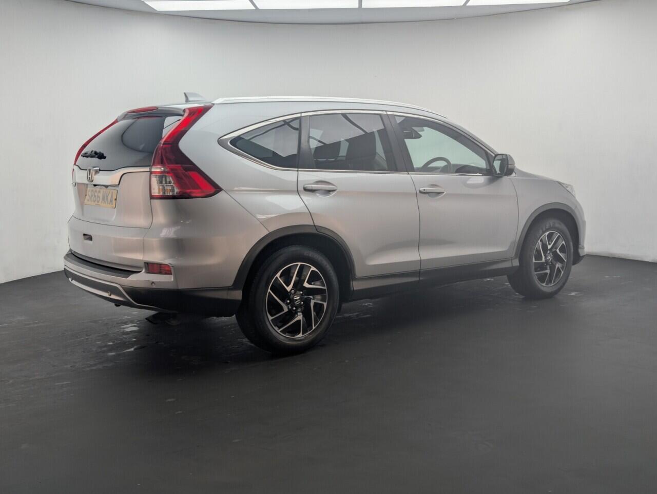 Used Honda CR-V 2017 for sale - 76425010: Photo 8