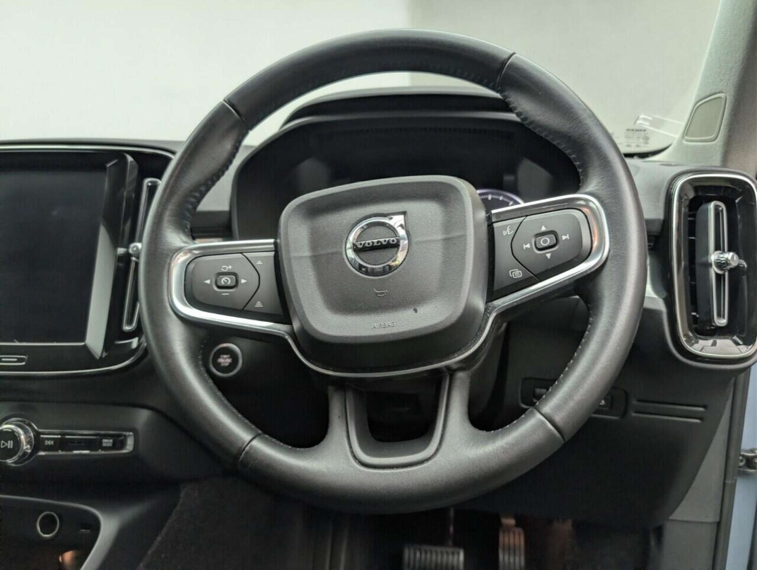 Used Volvo XC40 2019 for sale - 77714372: Photo 19