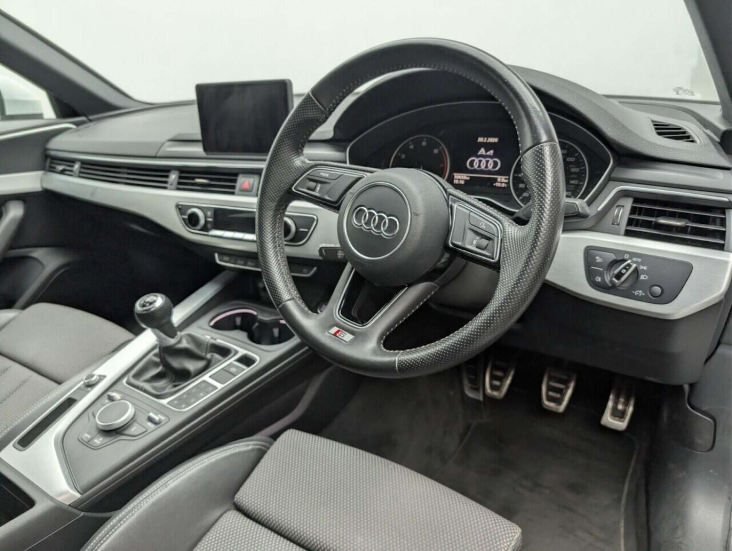 Used Audi A4 2015 for sale - 77714396: Photo 11