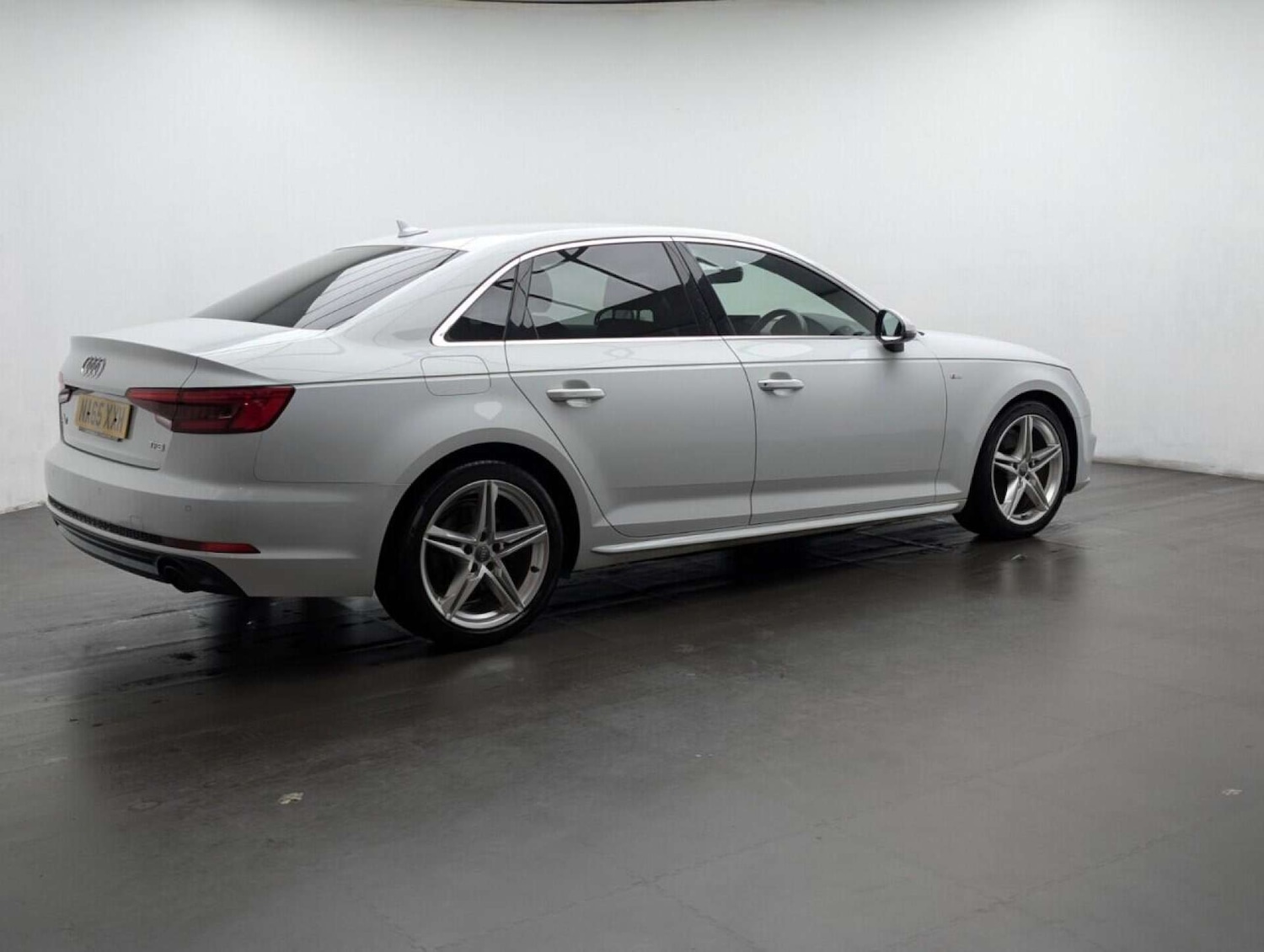 Used Audi A4 2015 for sale - 77714396: Photo 8