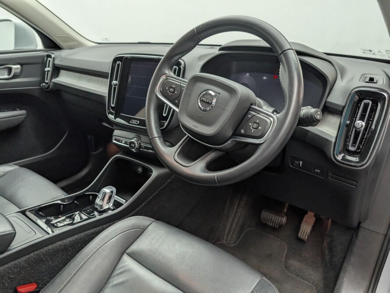 Used Volvo XC40 2021 for sale - 76952809: Photo 11